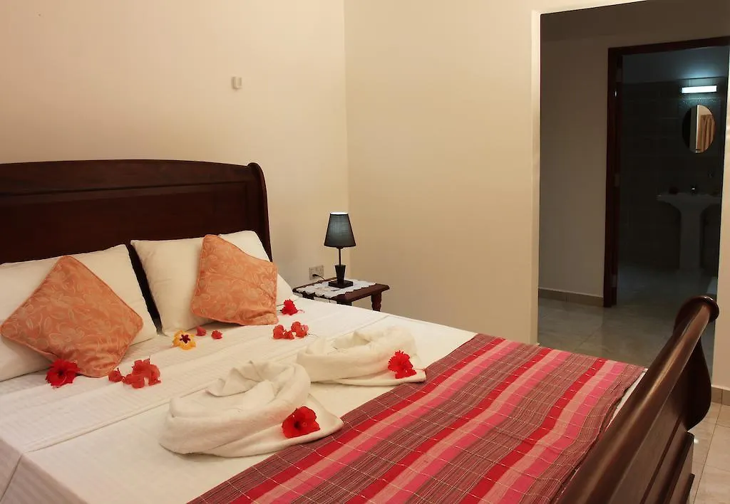 Coco Blanche Apartment Anse Royale Seychelles