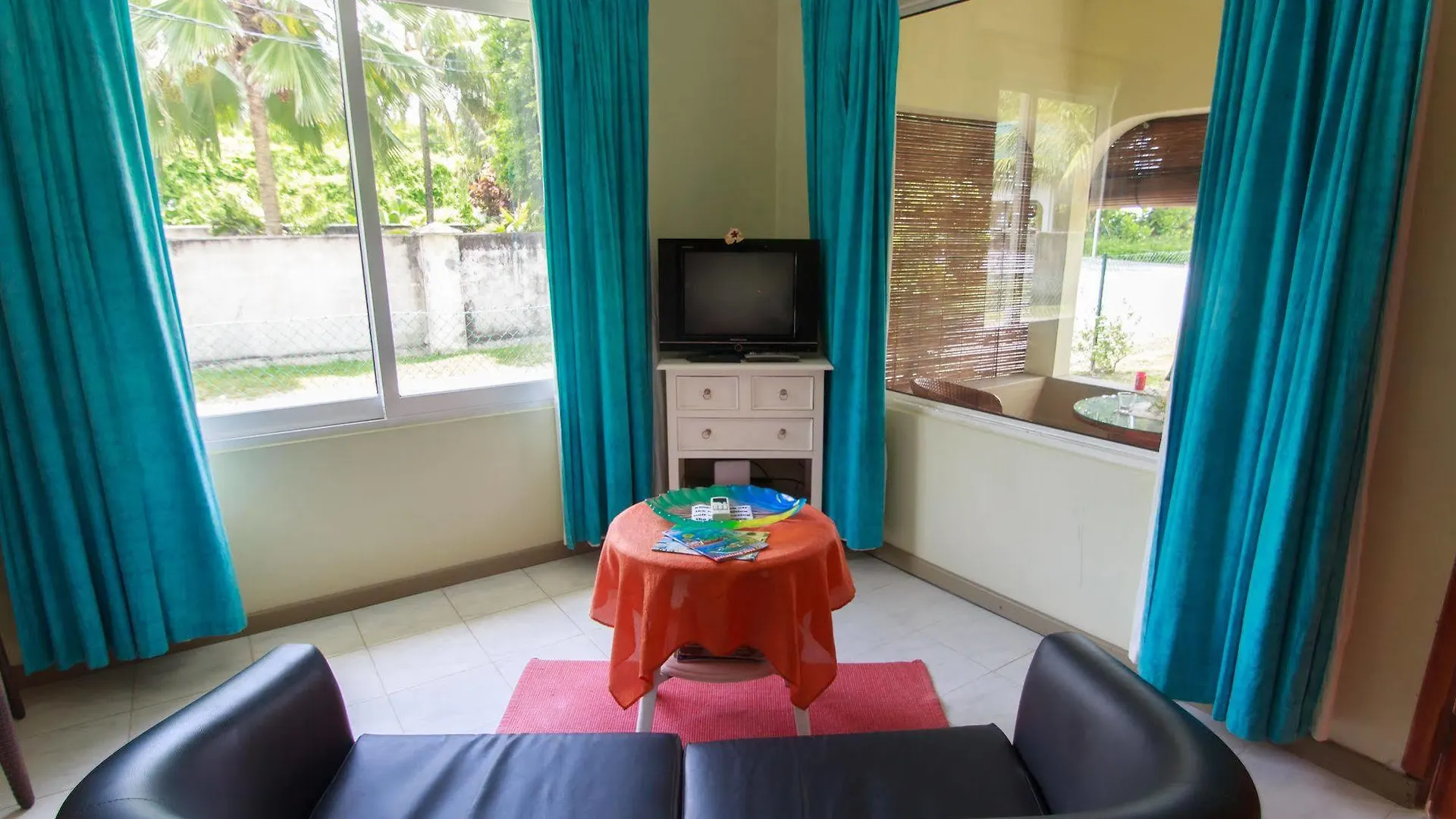 Coco Blanche Apartment Anse Royale